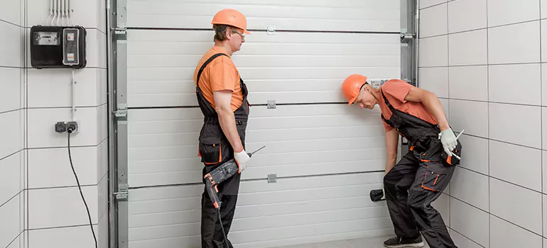 Garage Door Repair Company in Sarasota Springs, FL