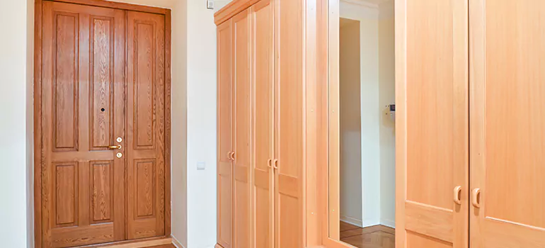 Prehung Wood Interior Doors in Sarasota Springs, FL